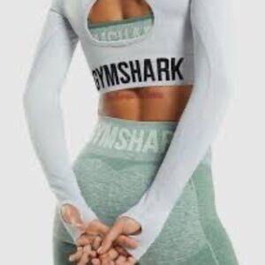 Gymshark Adapt Camo Seamless Long Sleeve Crop Top and Shorts Set Beige Size M